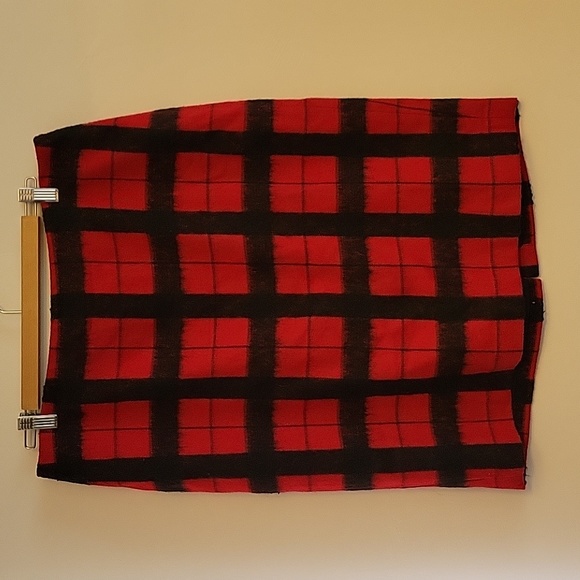 CLOSET CLEAROUT $10 | Talbots | Red and Black Wool Pencil Skirt | Size 12 - Picture 1 of 4